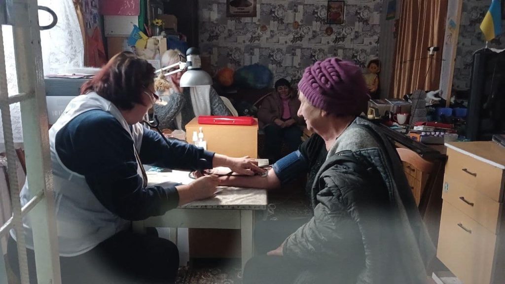 ukraine+aid solidarity in Ukraine with LUkraine