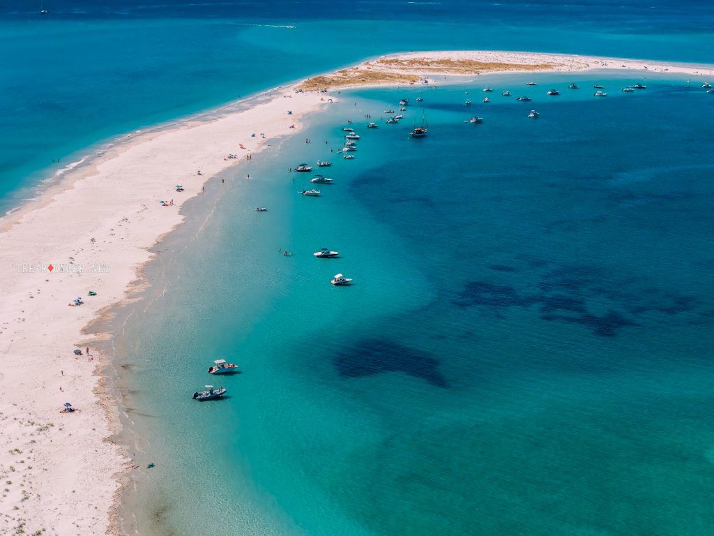 Troia sand bank in Portugal © Alexandre Rotenberg