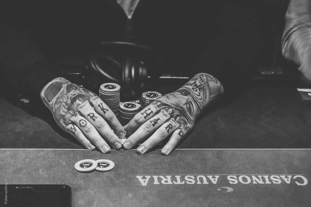 poker hands ©Damiano Nigro